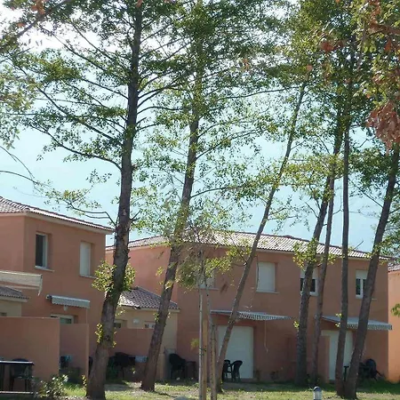 Le Domaine De Melody Hotel Santa-Maria-Poggio (Corsica)