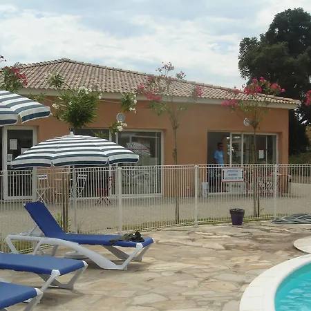 Le Domaine De Melody Hotel 3*