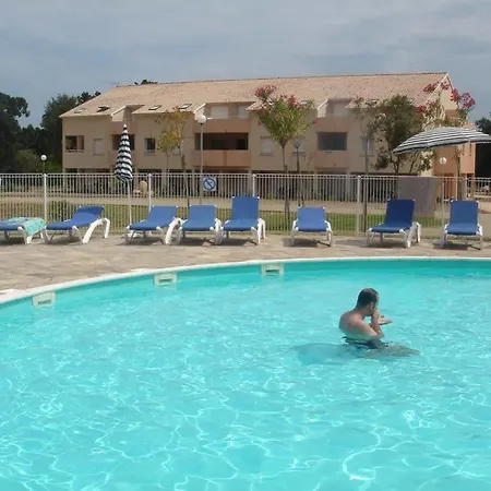 Le Domaine De Melody 3* Santa-Maria-Poggio (Corsica)